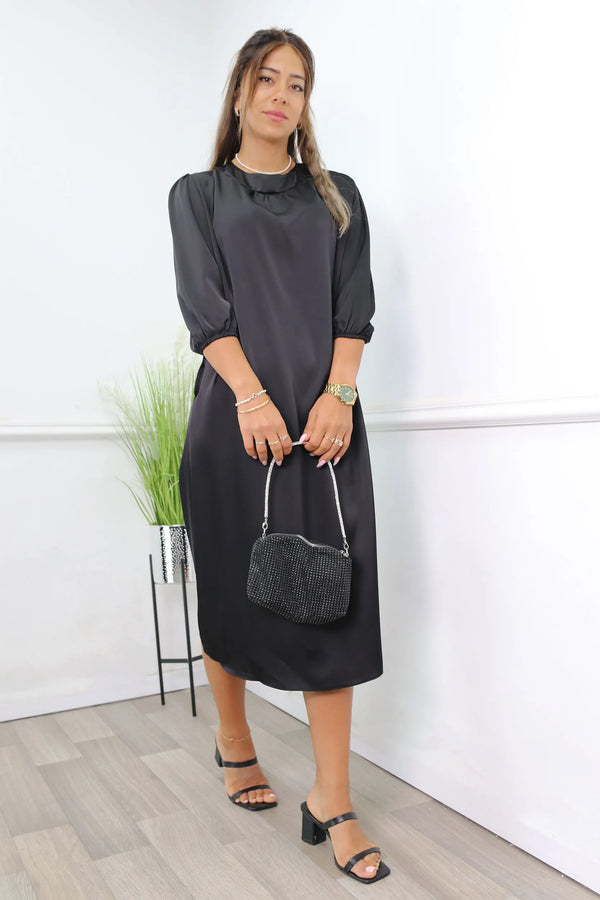 שמלת סאטן ריילי