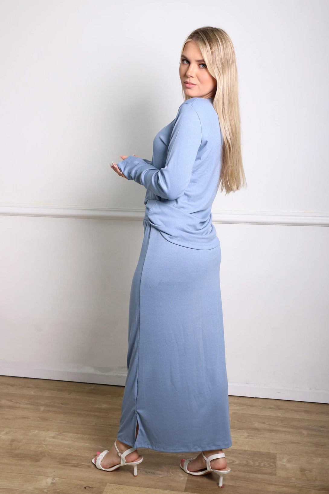 חליפת אשלי - דתייה אונליין