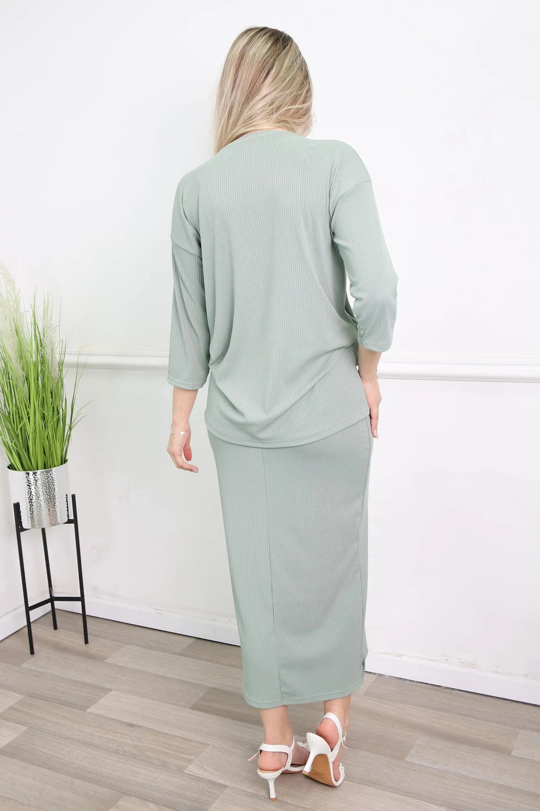 חליפת ריב קאמילה - דתייה אונליין