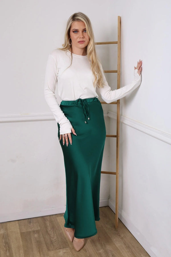 חצאית סאטן קיילי - דתייה אונליין