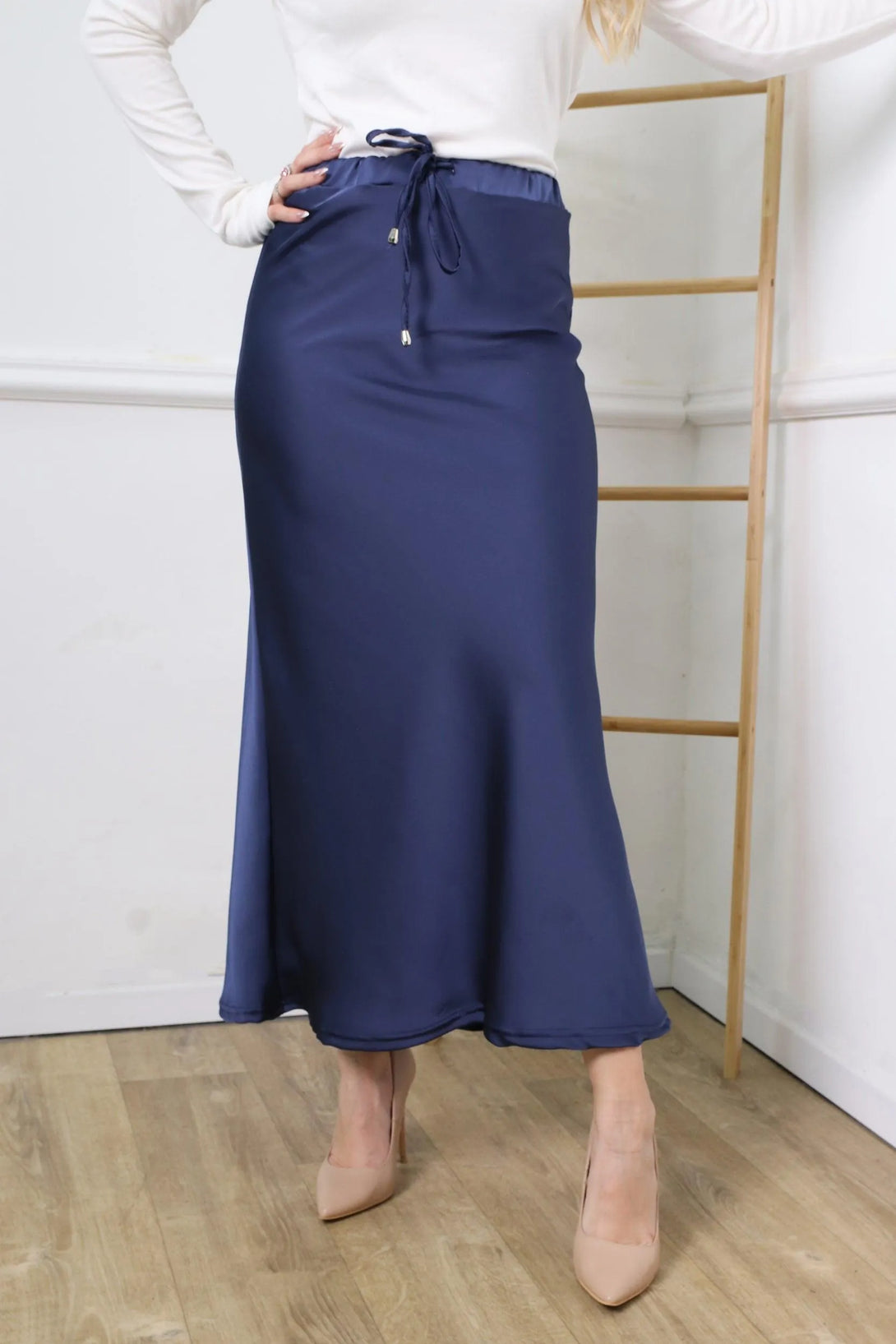 חצאית סאטן קיילי - דתייה אונליין