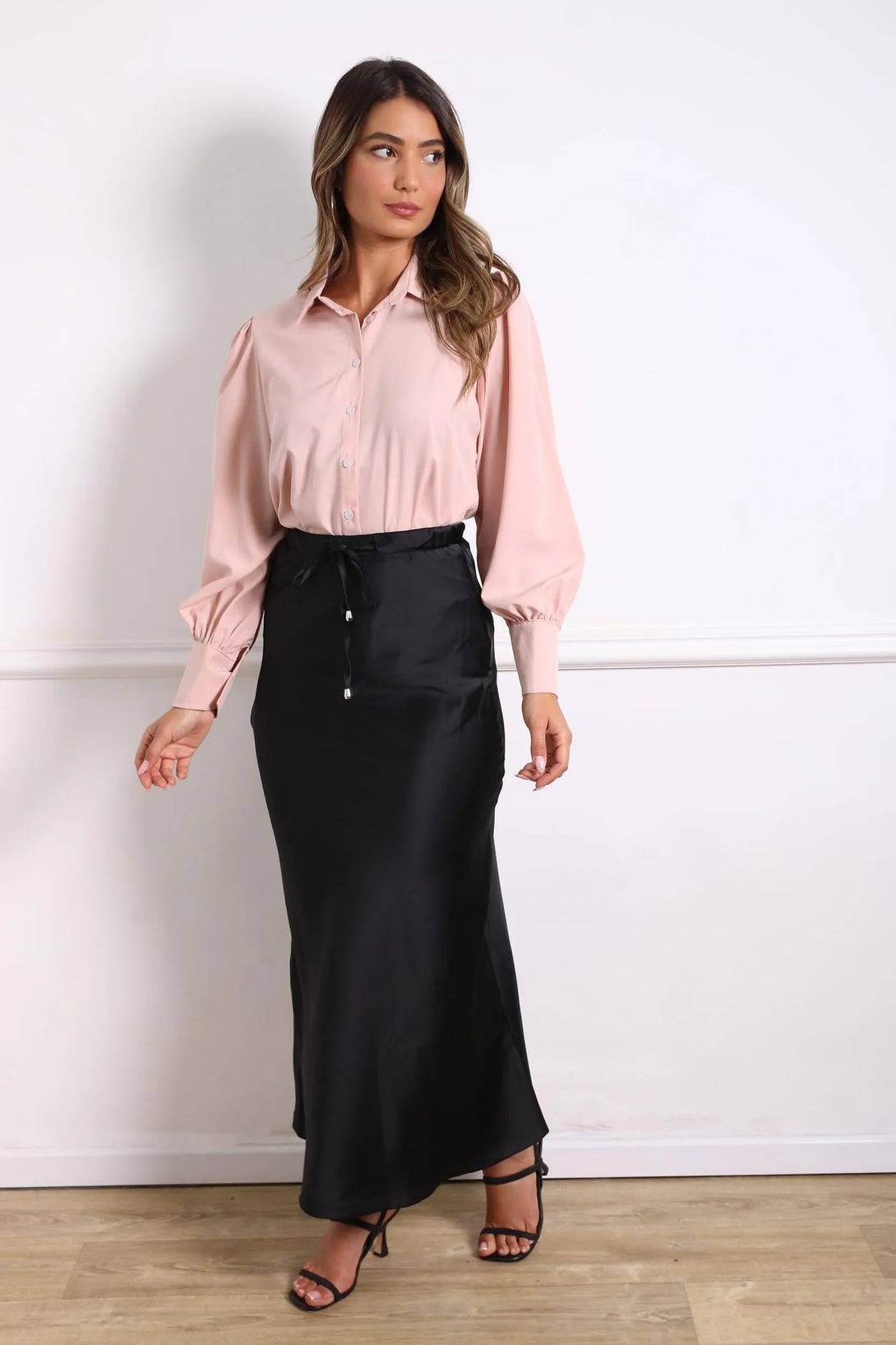 חצאית סאטן קיילי - דתייה אונליין