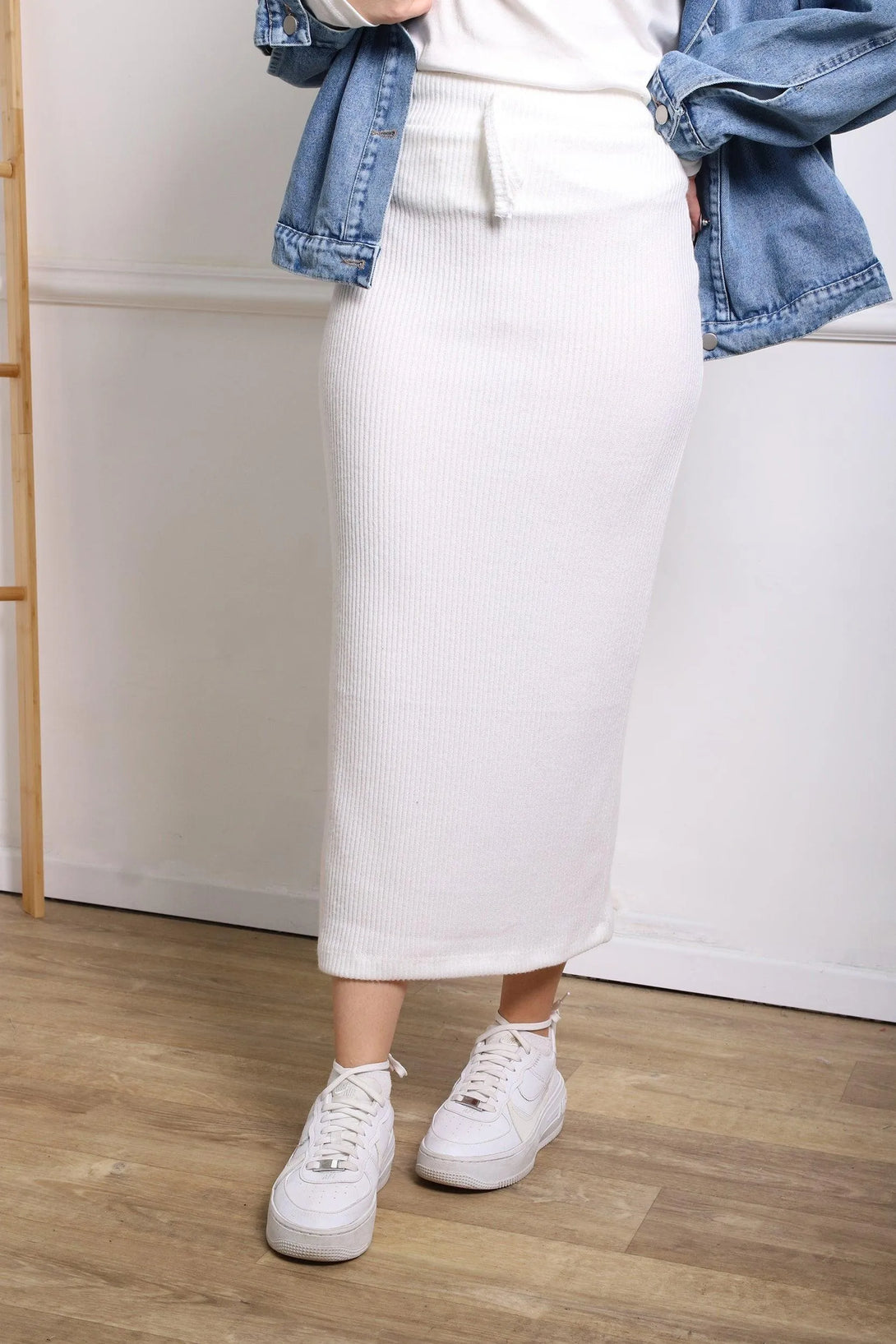 חצאית סריג בייסיק - דתייה אונליין