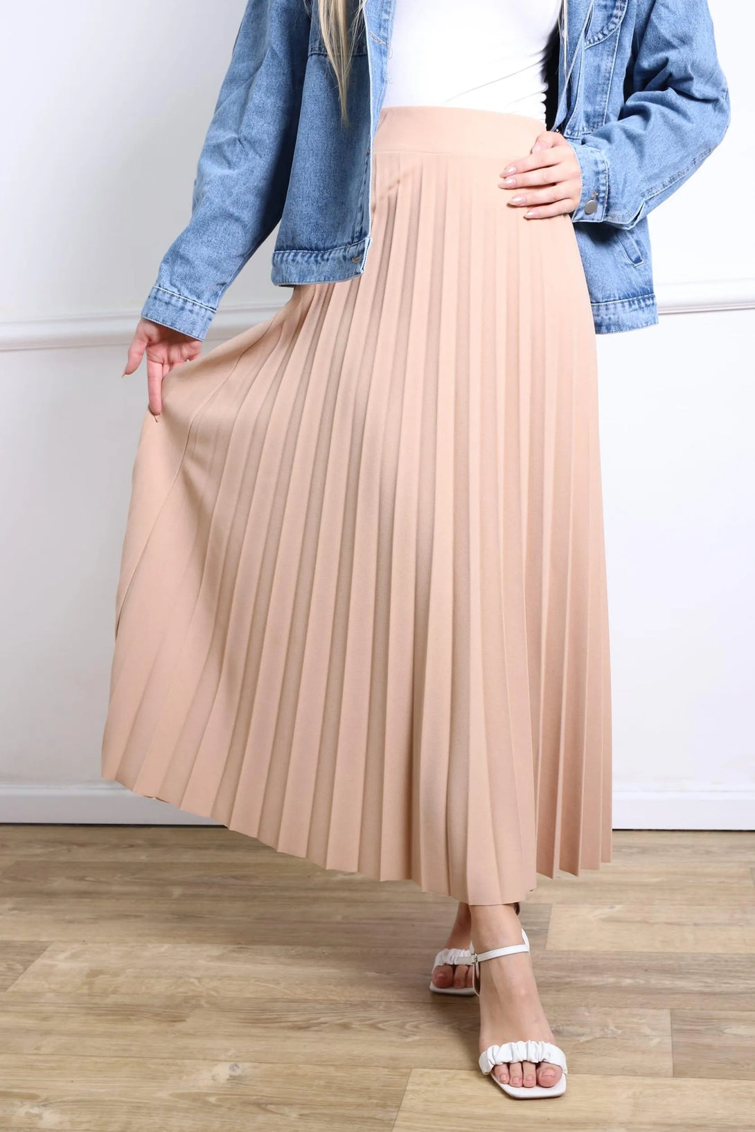 חצאית פליסה מקסי קרם - דתייה אונליין