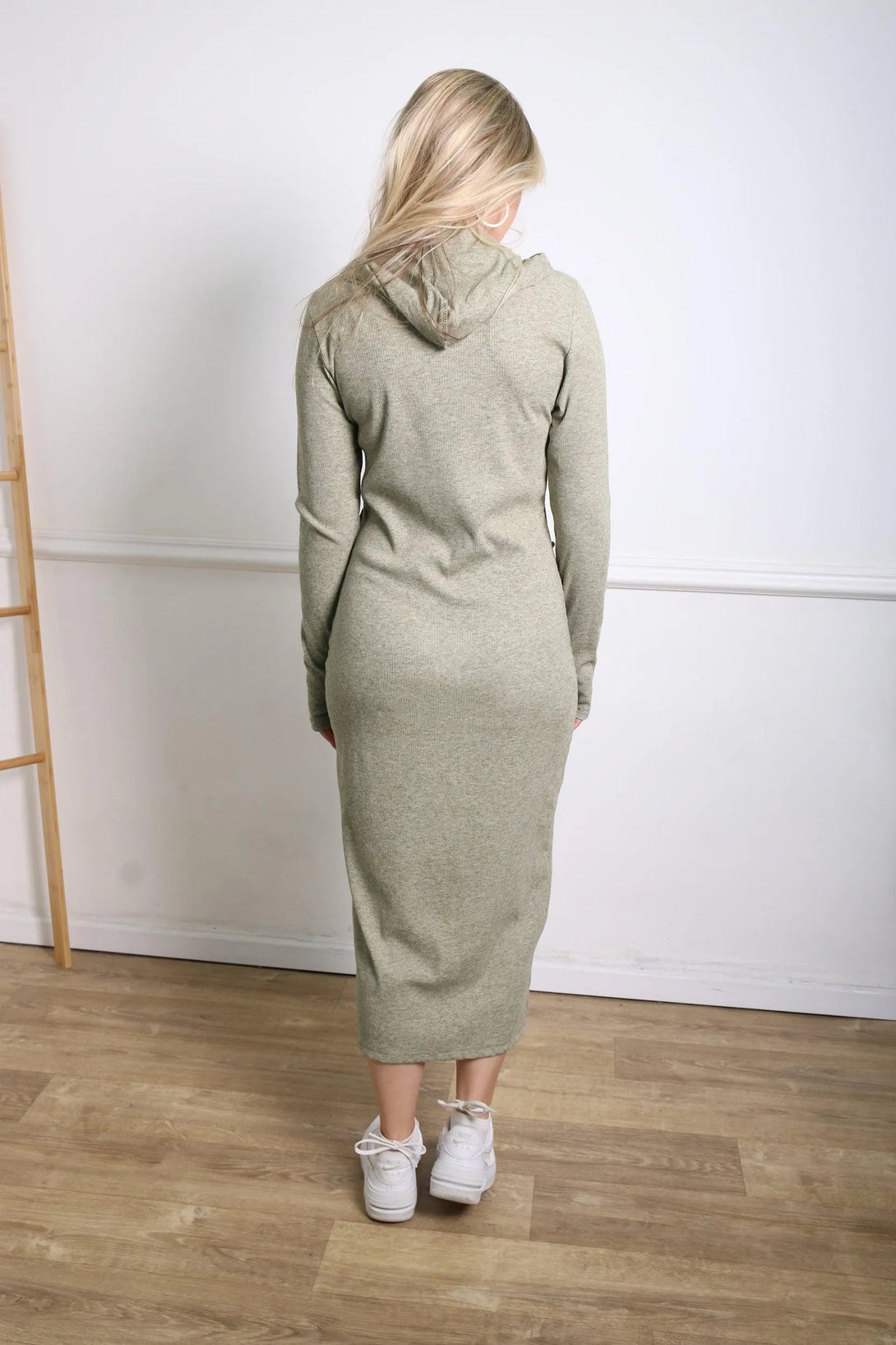 שמלת לארי - דתייה אונליין