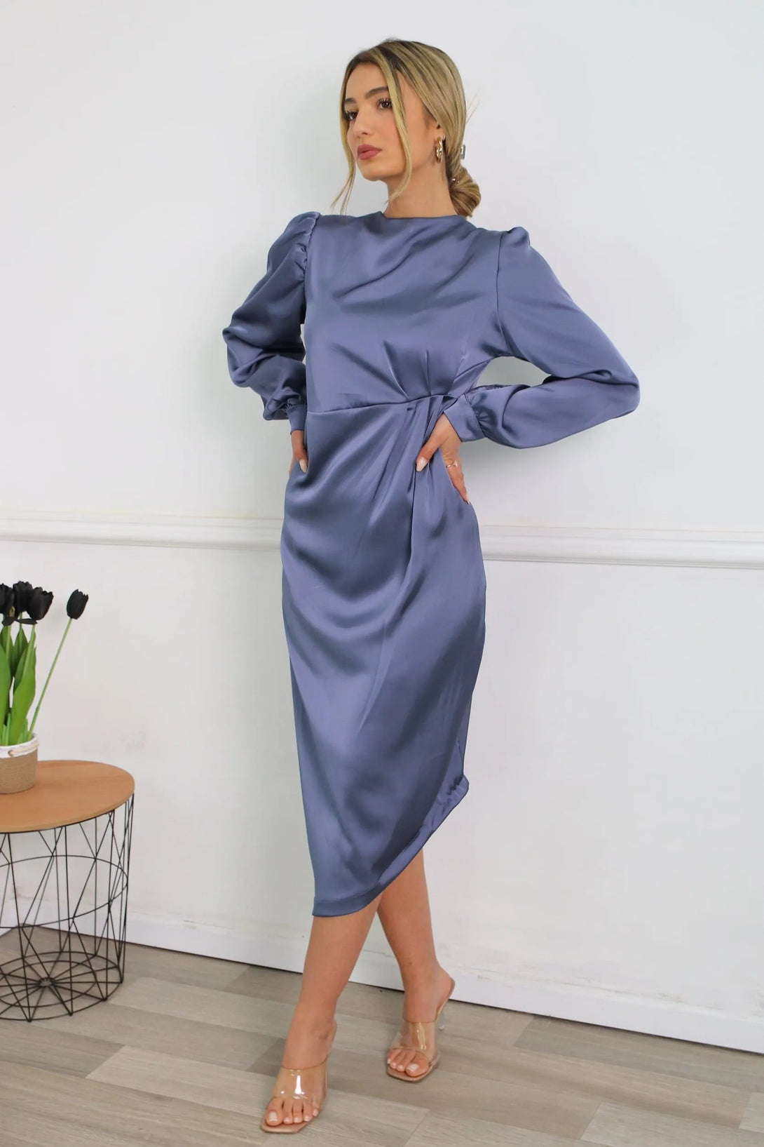 שמלת סאטן אליס - דתייה אונליין