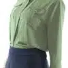 חולצה מכופתרת עם כיסים - ירוק זית